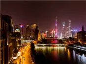 “0中介费”时代来了？越来越多年轻人绕开中介卖房